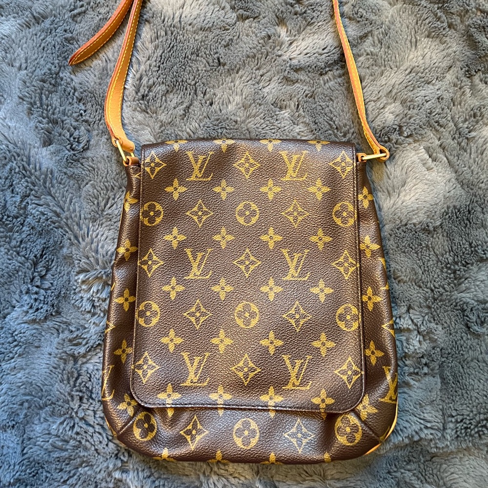 Louis Vuitton Musette Salsa